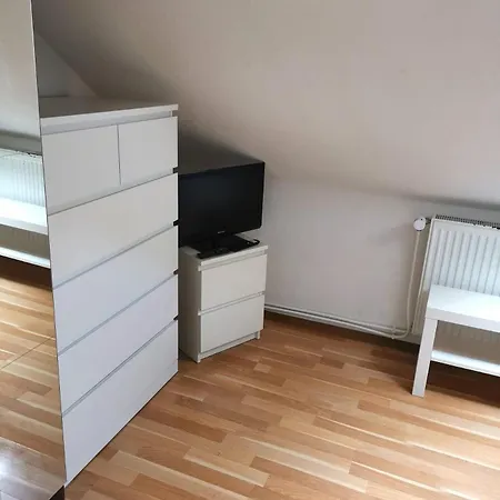 Privat In Zwei-zimmer-wohnung Als 2er Wg Ubytování v soukromí Kolín nad Rýnem