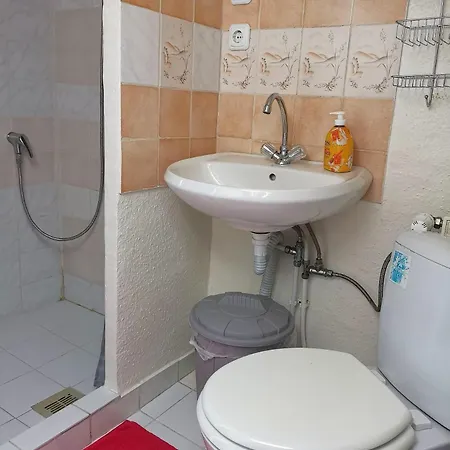 Privat In Zwei-zimmer-wohnung Als 2er Wg